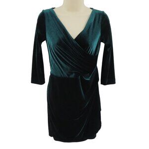 Betsey Johnson Women 2 Solid Green Velvet V Neck Long Sleeve Cocktail Dress